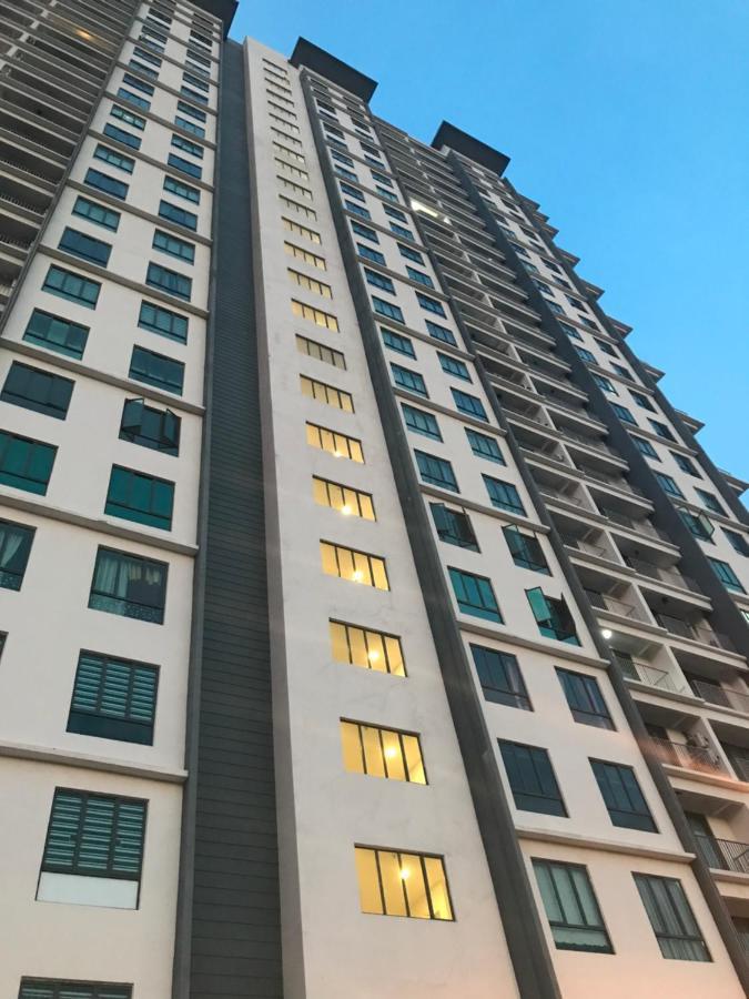 Haaniy Casa Kayangan Meru Apartment Ipoh